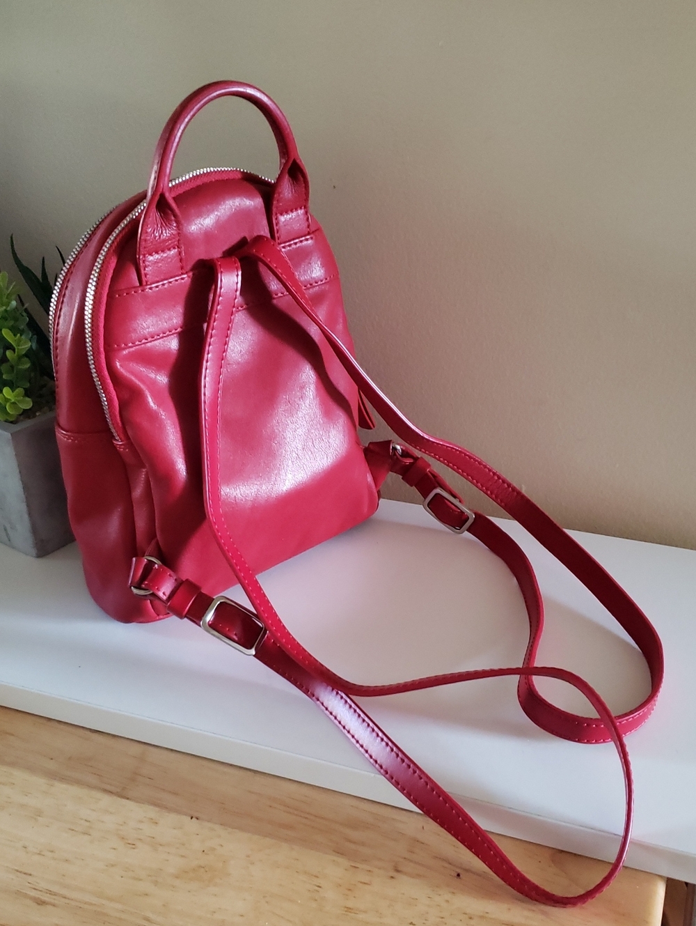 THE TREND | Mini Leather Backpack - Made In Italy - Red O/S - Picture 6 of 16
